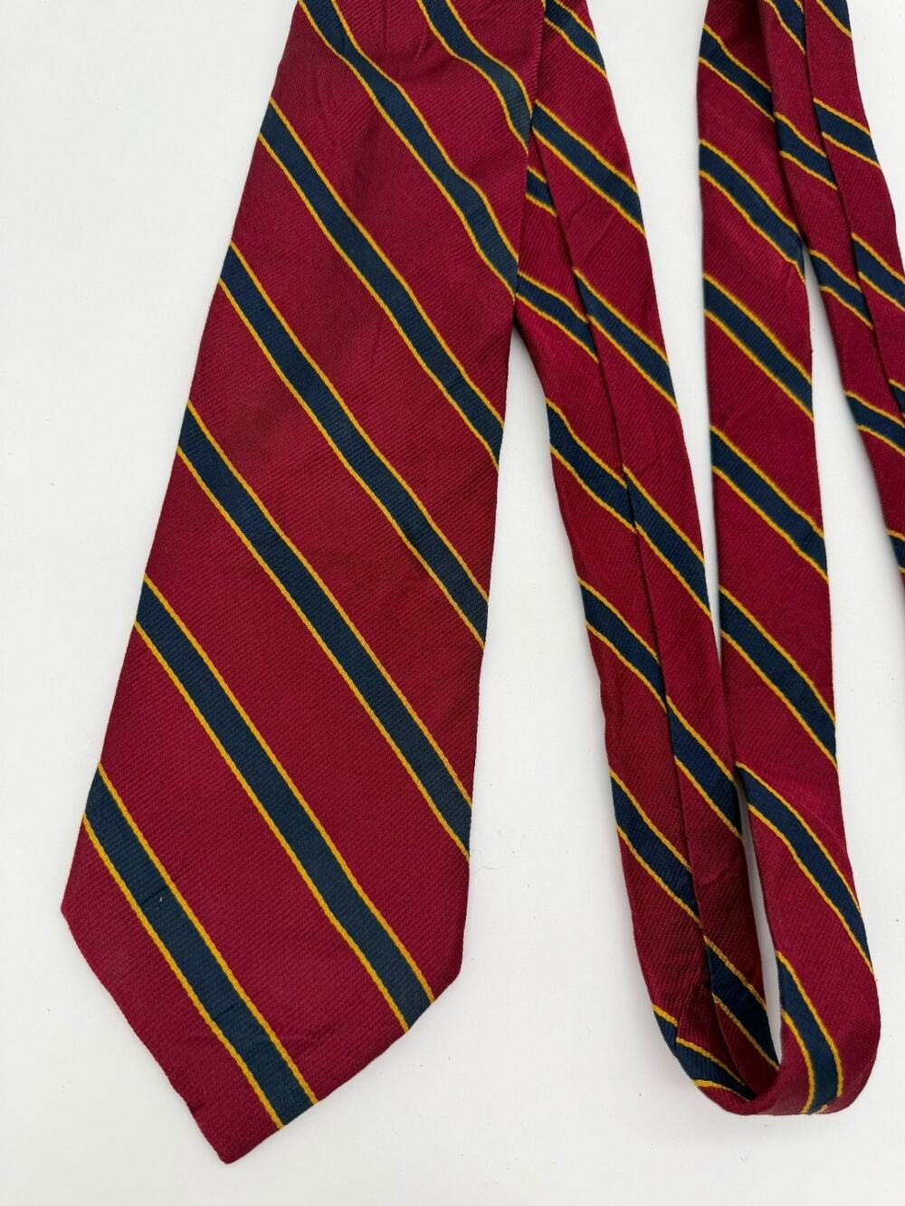 Brooks Brothers Makers 100% Silk Tie Red Gold Navy Blue Stripped Neck Tie